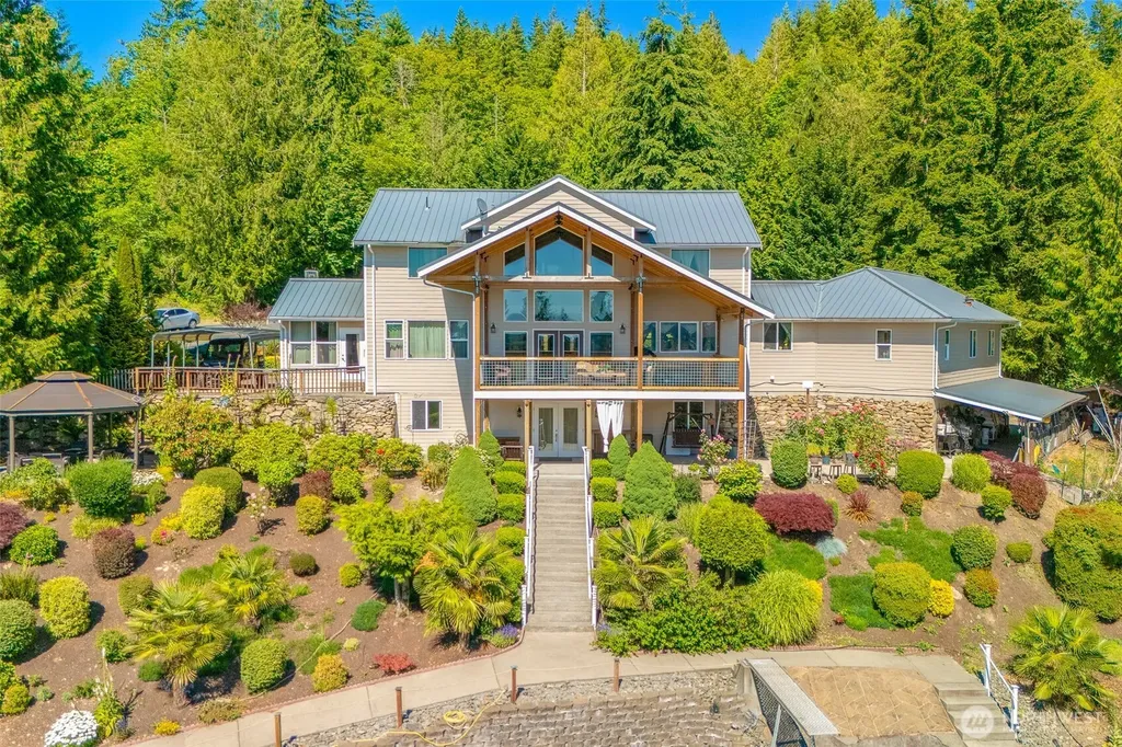 8008 My Way Sedro Woolley WA 98284