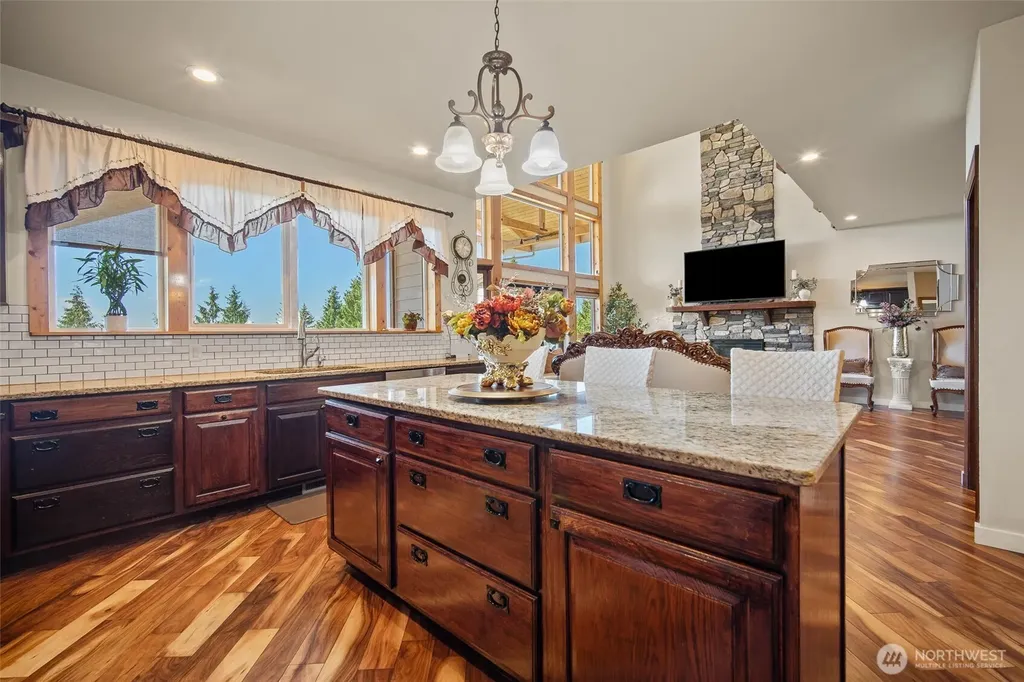 8008 My Way Sedro Woolley WA 98284