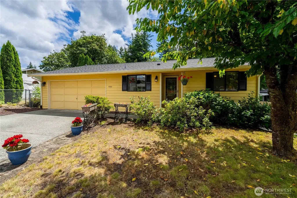 5202 130th Place NE Marysville WA 98271