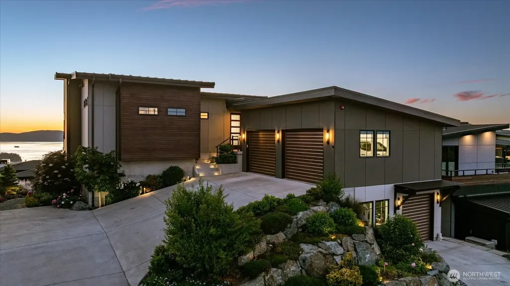 3945 Rock Ridge Parkway Anacortes WA 98221