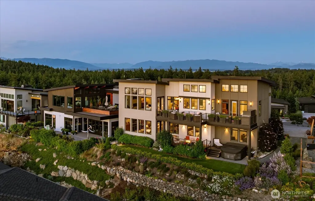 3945 Rock Ridge Parkway Anacortes WA 98221