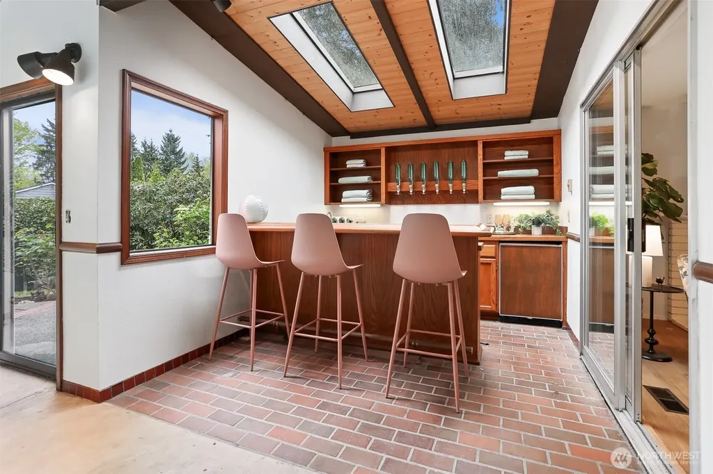 508 147th Street NE Bellevue WA 98007