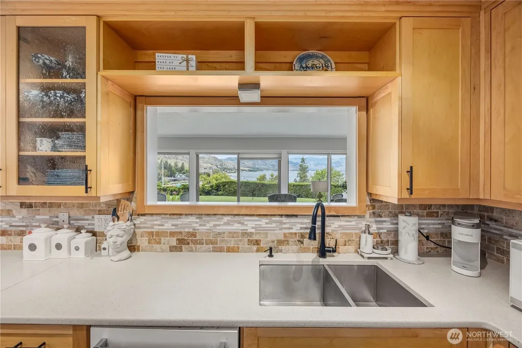 301 S 3rd Street Chelan WA 98816