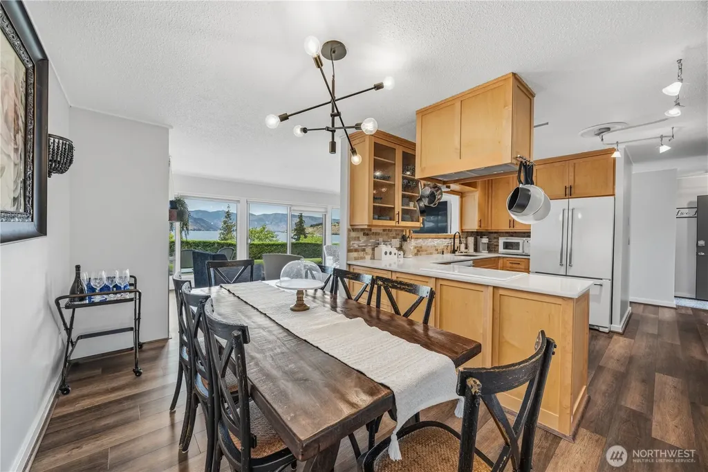 301 S 3rd Street Chelan WA 98816