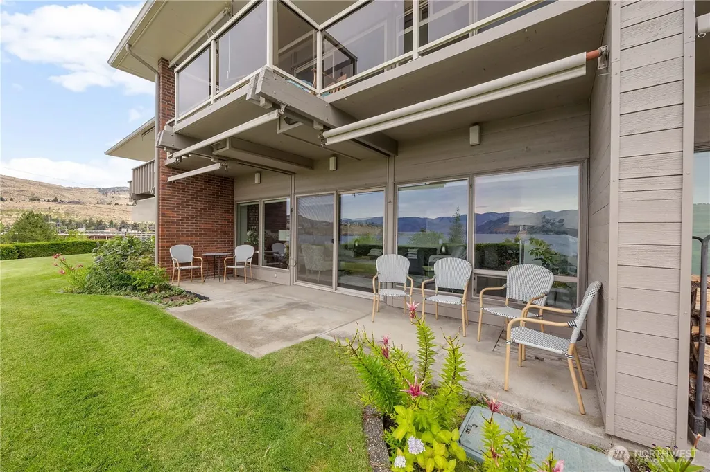 301 S 3rd Street Chelan WA 98816