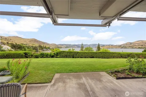 301 S 3rd Street Chelan WA 98816