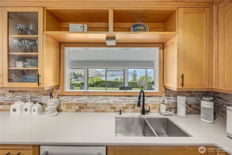 301 S 3rd Street Chelan WA 98816