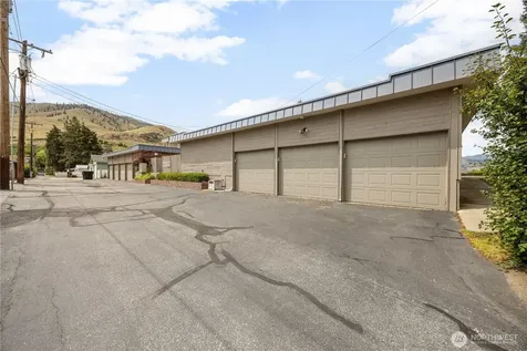 301 S 3rd Street Chelan WA 98816