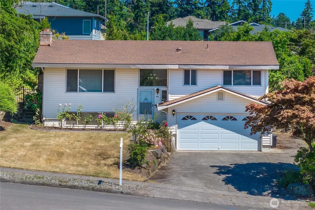 3615 191st Place SW Lynnwood WA 98036