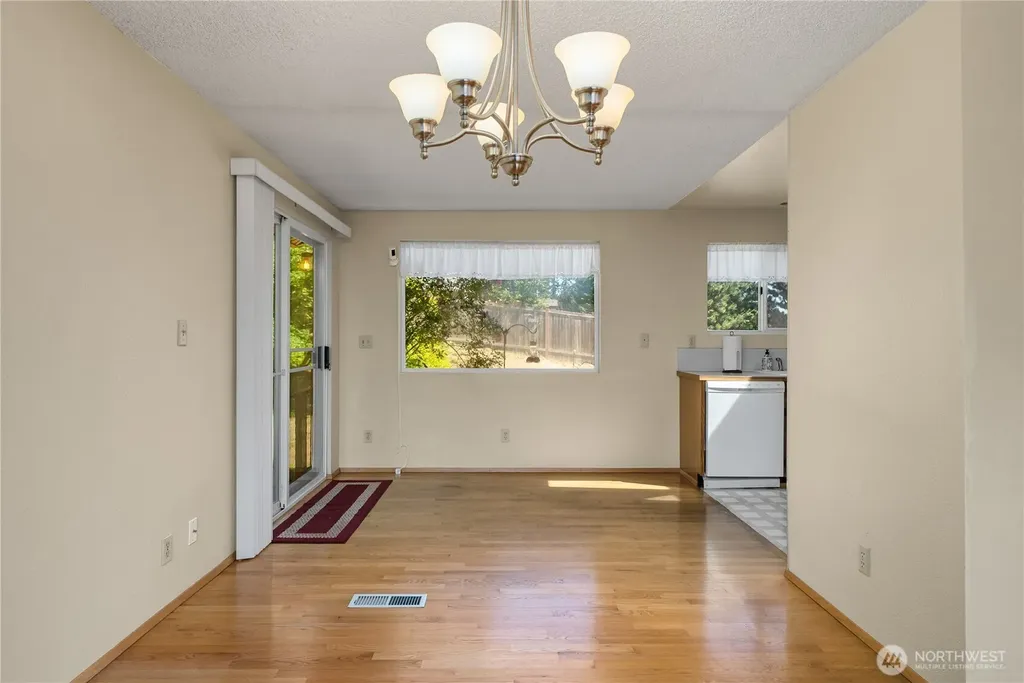 3615 191st Place SW Lynnwood WA 98036