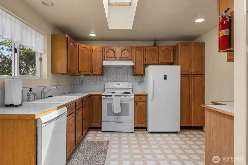 3615 191st Place SW Lynnwood WA 98036