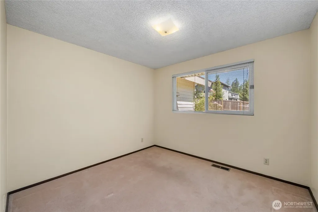 3615 191st Place SW Lynnwood WA 98036