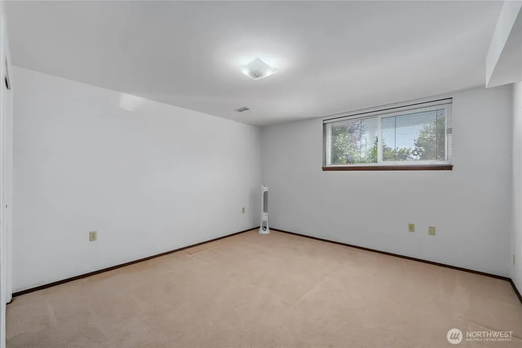 3615 191st Place SW Lynnwood WA 98036
