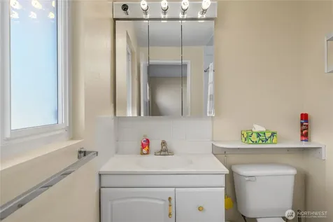 3615 191st Place SW Lynnwood WA 98036