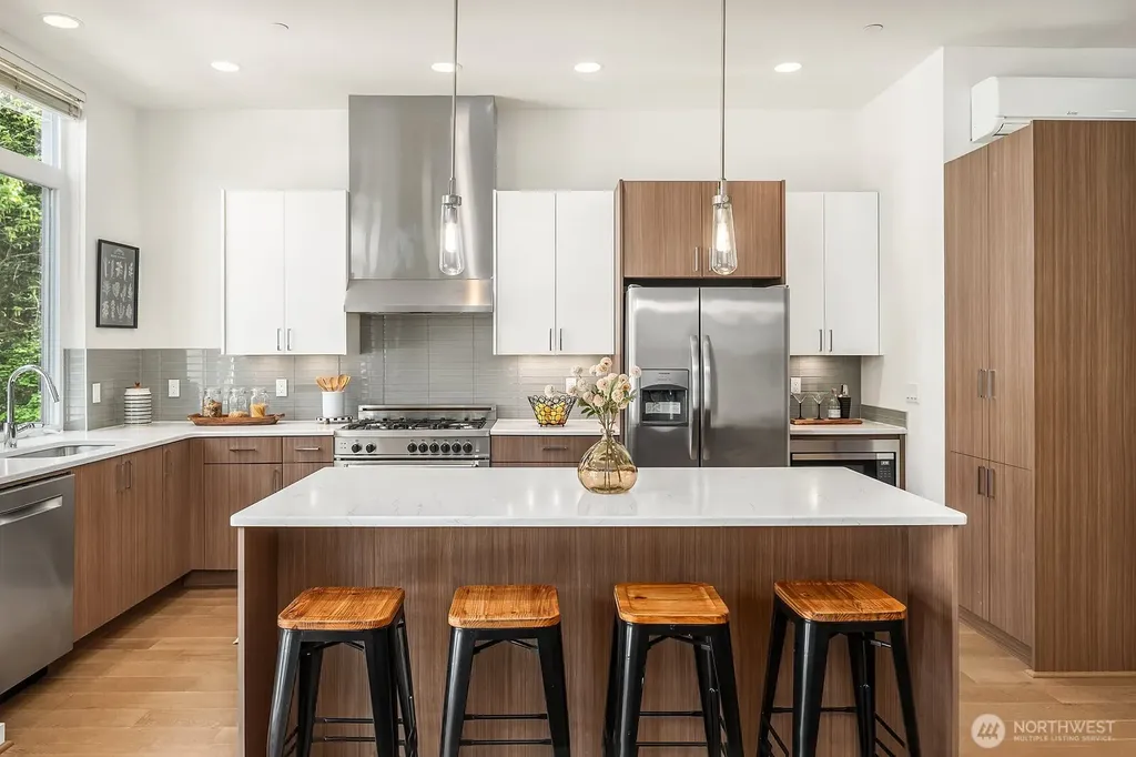 170 107th Court SE Bellevue WA 98004