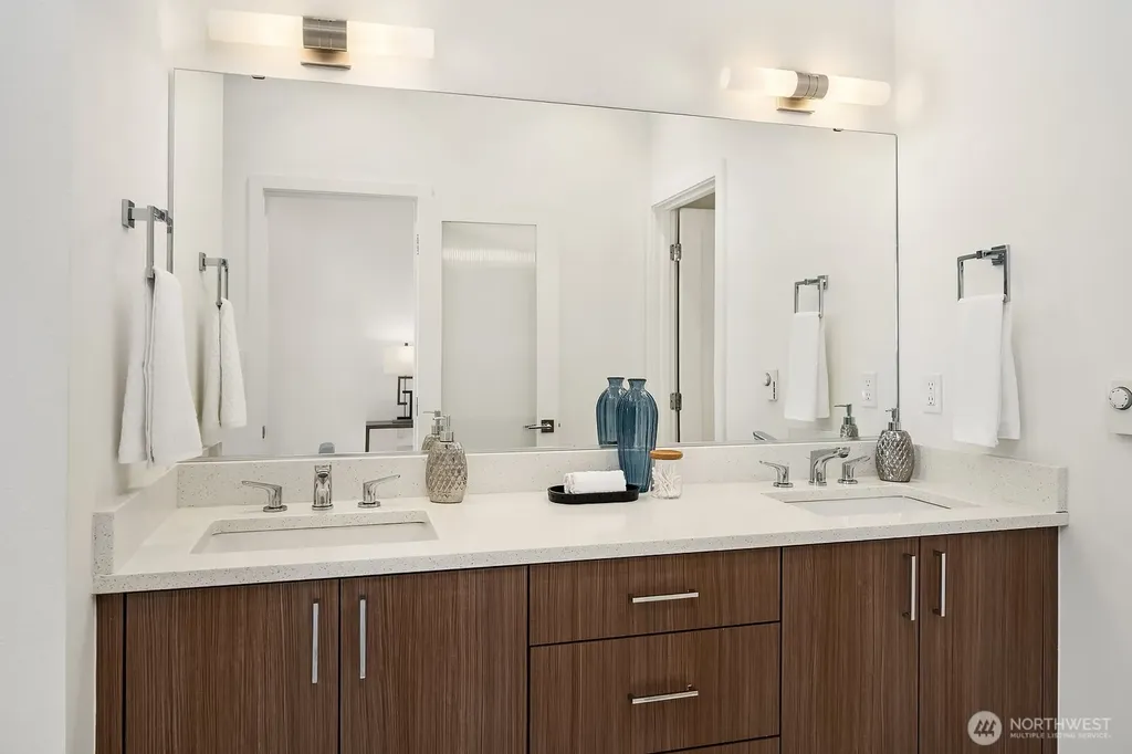 170 107th Court SE Bellevue WA 98004