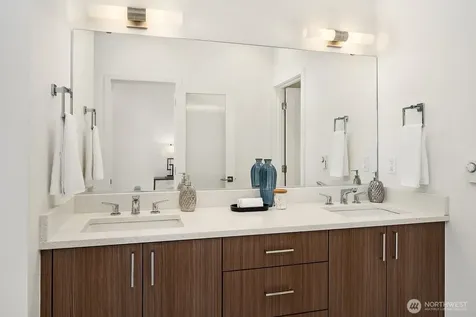 170 107th Court SE Bellevue WA 98004
