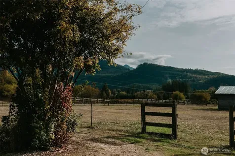 11610 Martin Road Rockport WA 98283