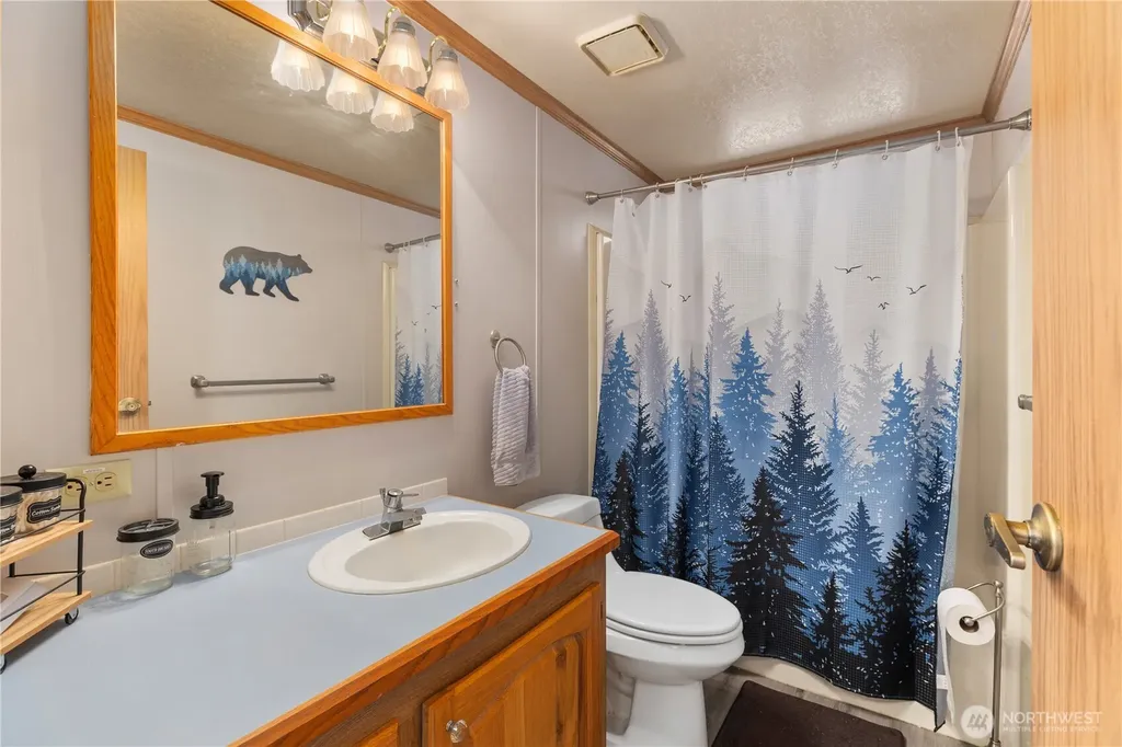 18289 E State Route 3 Allyn WA 98524