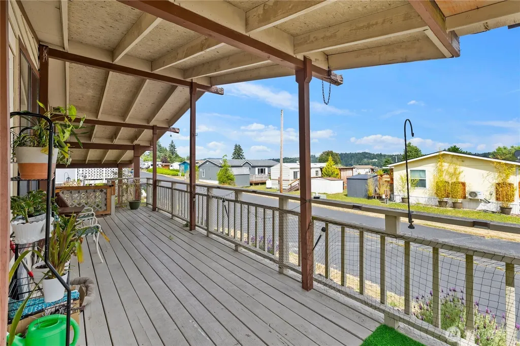 18289 E State Route 3 Allyn WA 98524