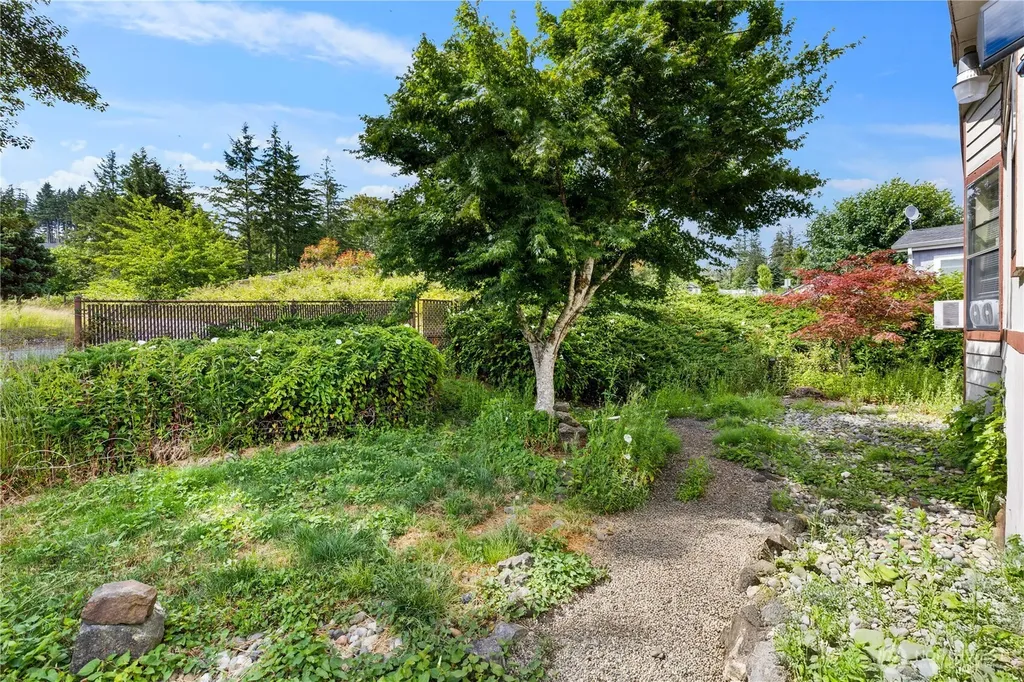 18289 E State Route 3 Allyn WA 98524
