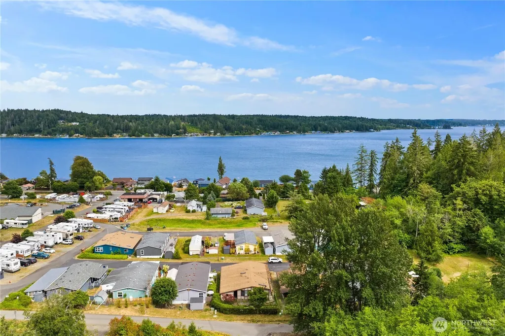 18289 E State Route 3 Allyn WA 98524