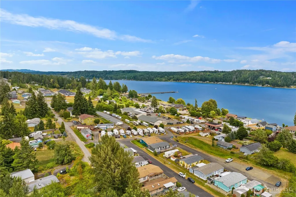 18289 E State Route 3 Allyn WA 98524