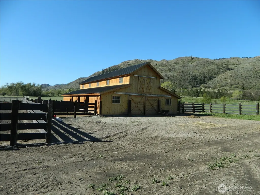 1650 Highway 7 Oroville WA 98844