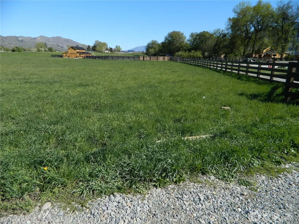 1650 Highway 7 Oroville WA 98844