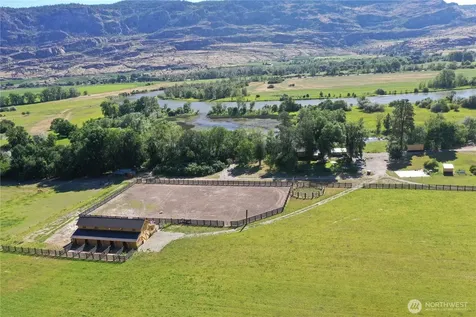 1650 Highway 7 Oroville WA 98844