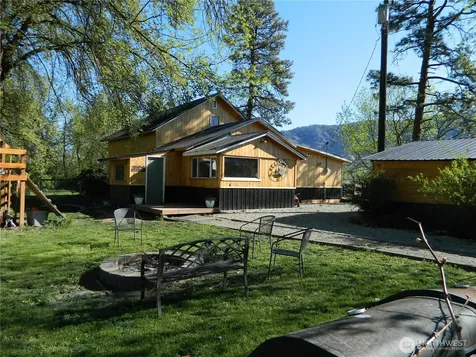 1650 Highway 7 Oroville WA 98844