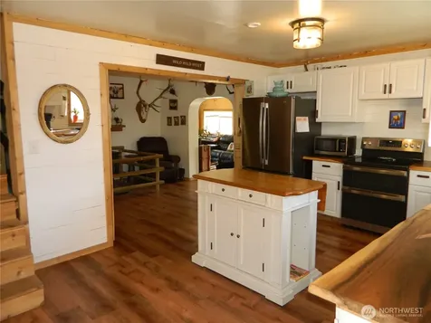 1650 Highway 7 Oroville WA 98844