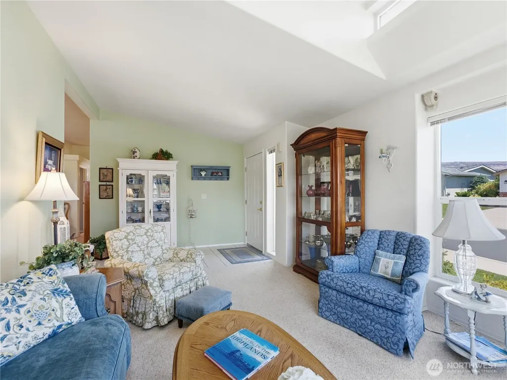 561 Sunday Drive East Wenatchee WA 98802