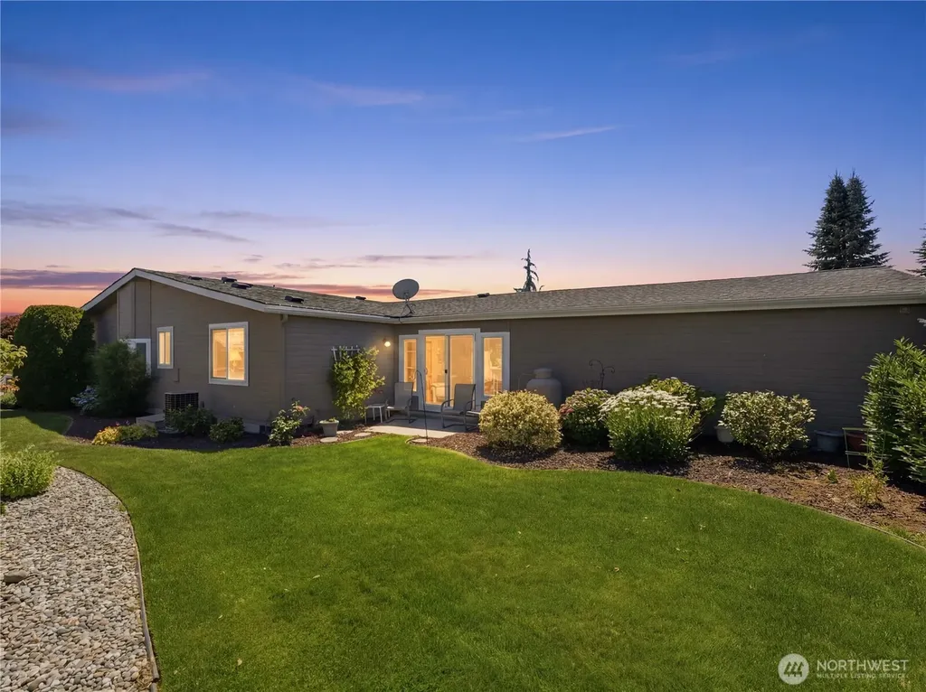 561 Sunday Drive East Wenatchee WA 98802