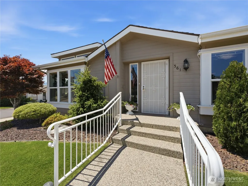561 Sunday Drive East Wenatchee WA 98802
