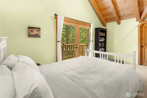 65 Mazama Pines Lane Mazama WA 98833