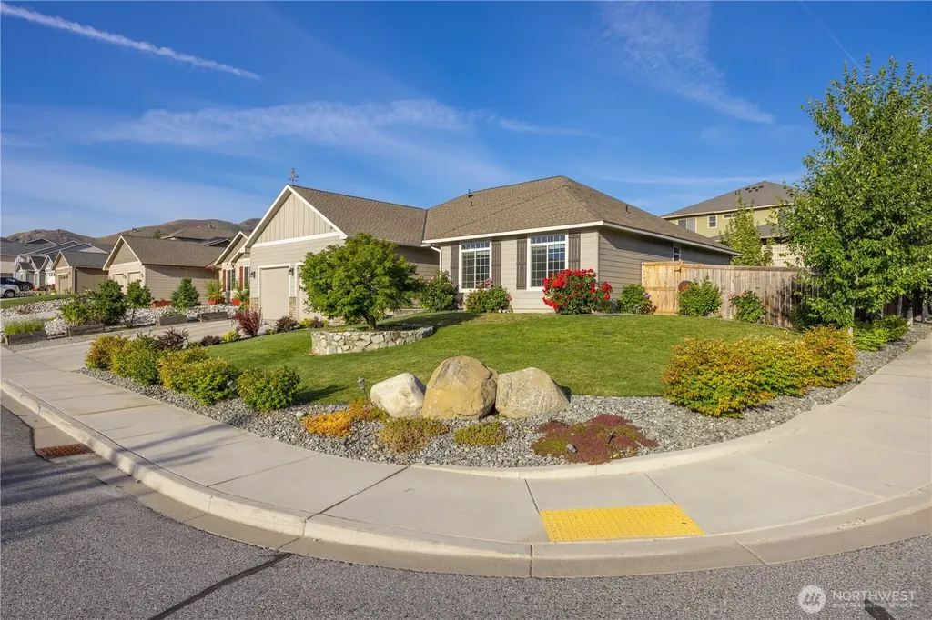 491 Spring View Place Chelan WA 98816