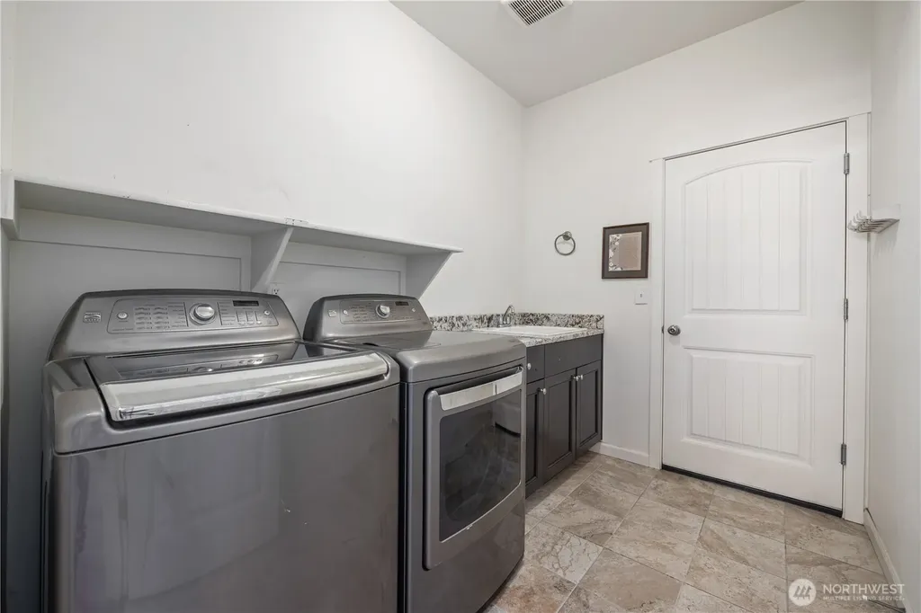 491 Spring View Place Chelan WA 98816