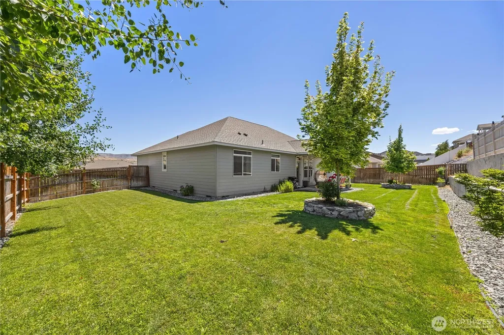 491 Spring View Place Chelan WA 98816