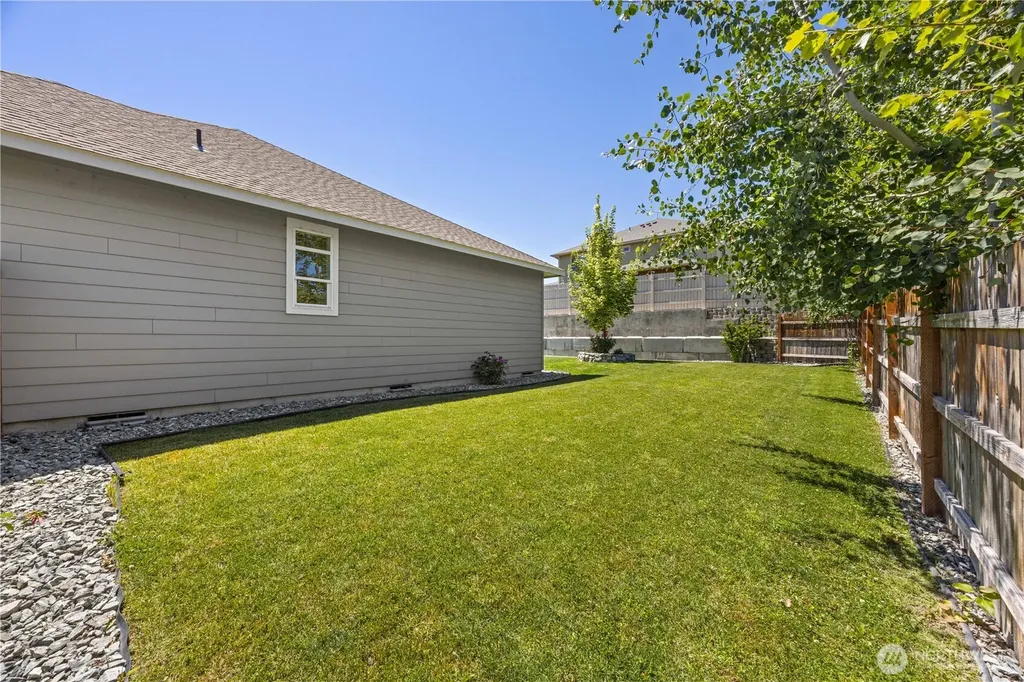 491 Spring View Place Chelan WA 98816