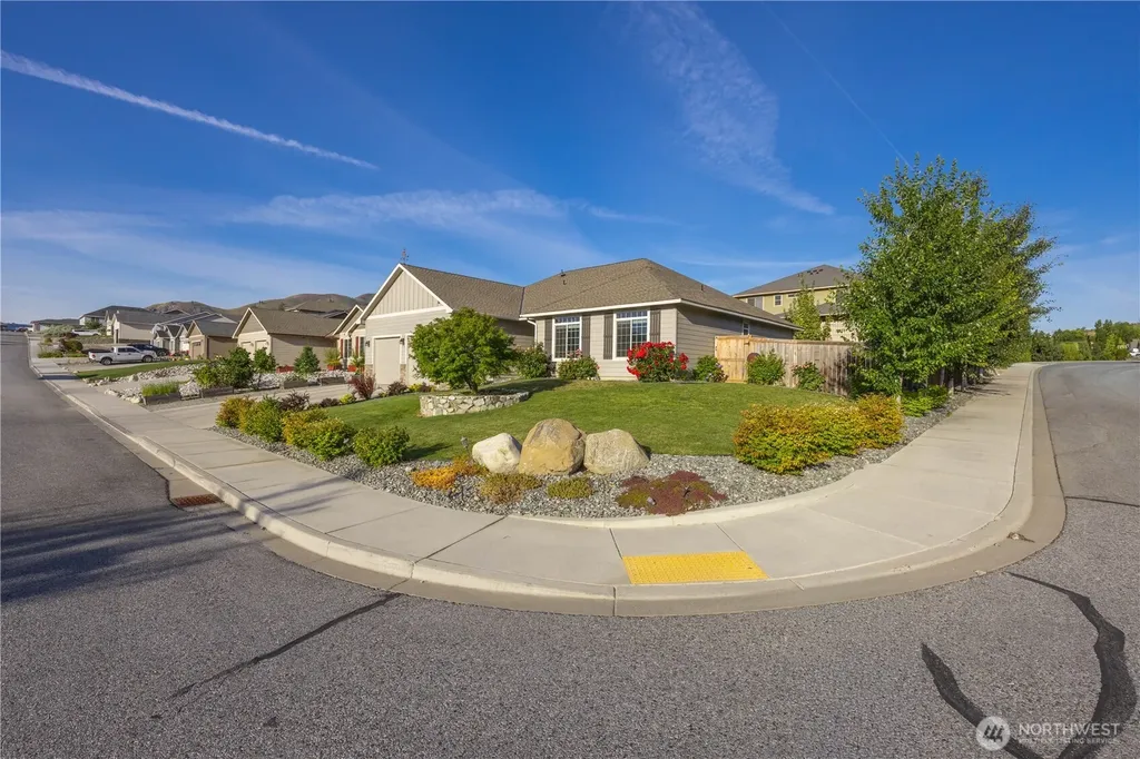 491 Spring View Place Chelan WA 98816