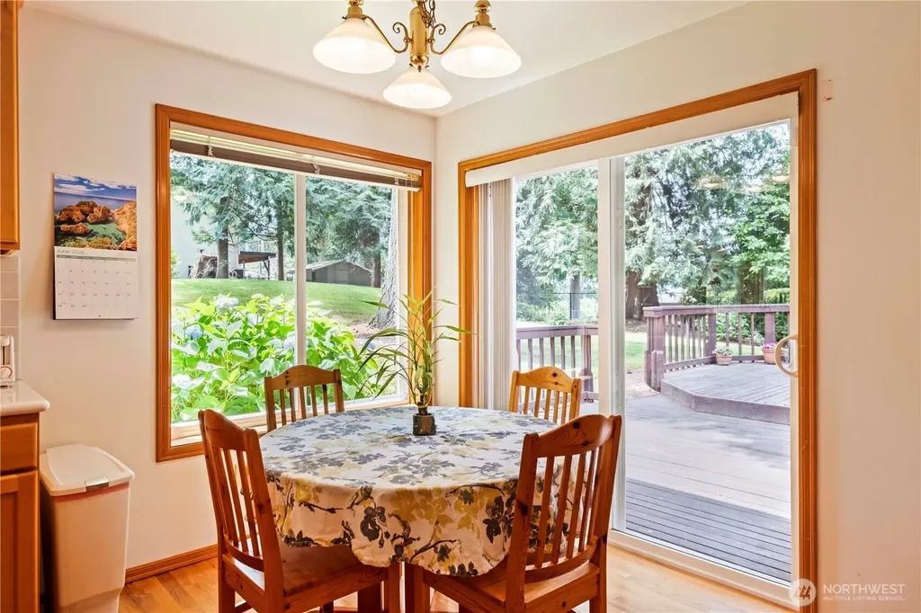 419 212th Avenue NE Sammamish WA 98074