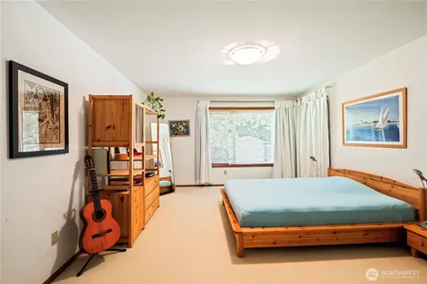 419 212th Avenue NE Sammamish WA 98074