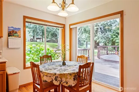 419 212th Avenue NE Sammamish WA 98074