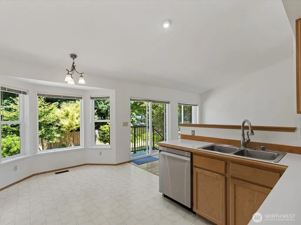 6211 145th Street SE Everett WA 98208