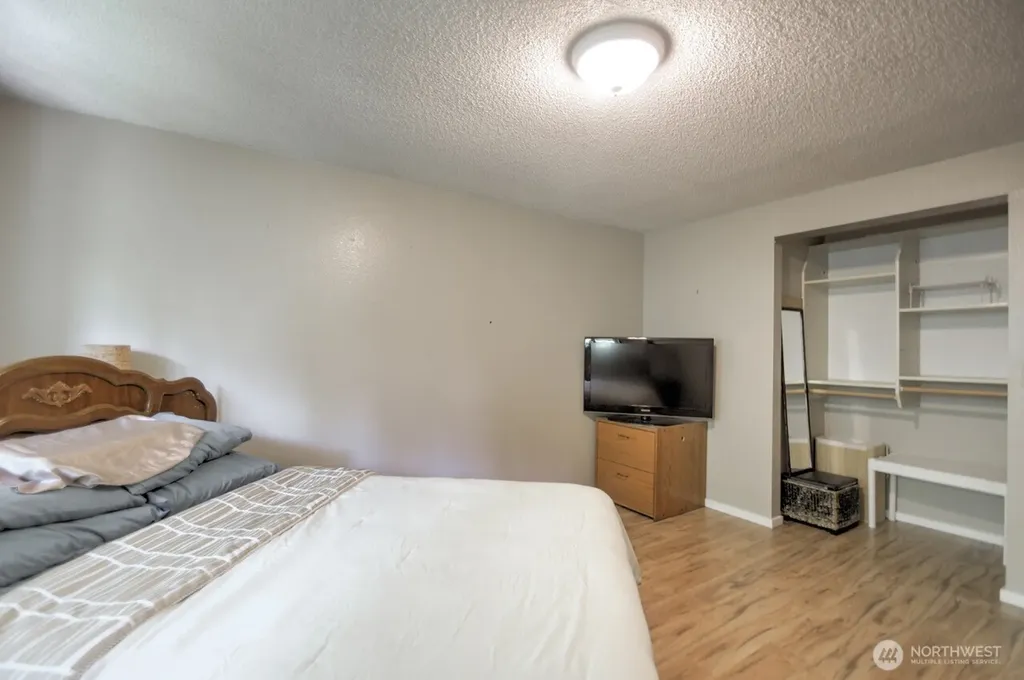 7411 Fairview Road SW Olympia WA 98512