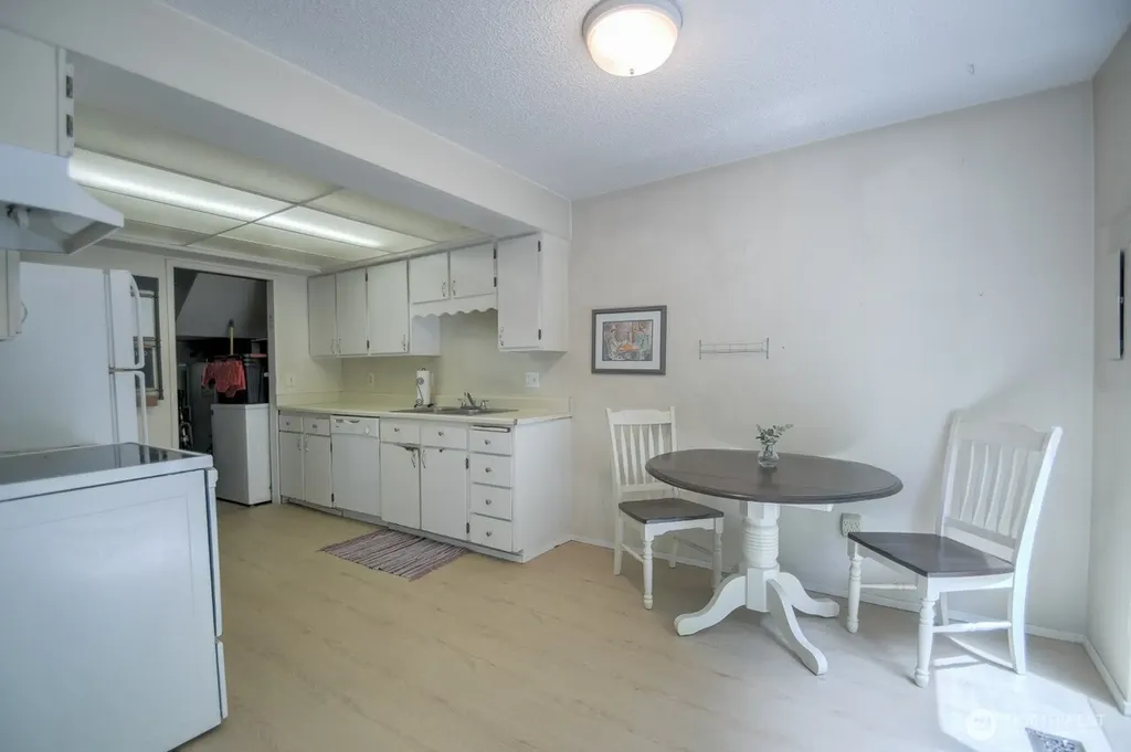 7411 Fairview Road SW Olympia WA 98512