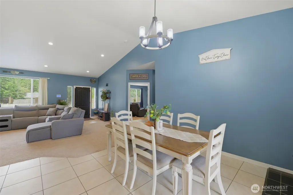 300 E Mclane Cove Drive Grapeview WA 98546