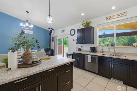 300 E Mclane Cove Drive Grapeview WA 98546