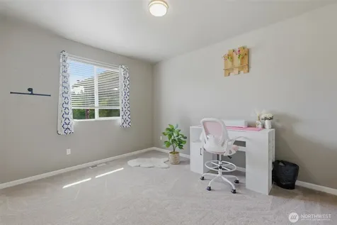 300 E Mclane Cove Drive Grapeview WA 98546